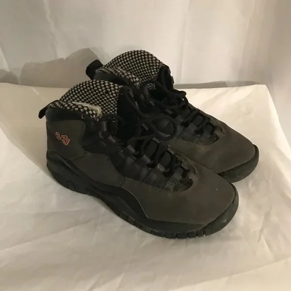 Jordan Youth Size 4T From The Air Jordan Collection Athletic Sport Sneakers - Picture 6 of 8